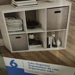 6 Cube Organizer Storage Shelf - in box