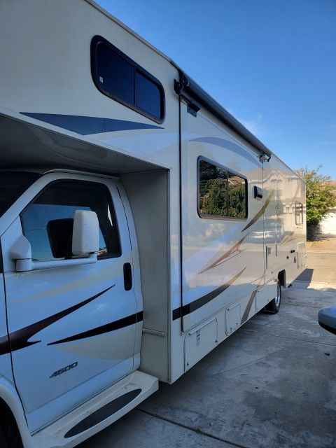 2015 Chevy 4500 Coachman freelander