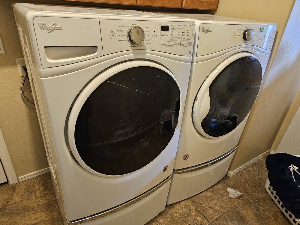Whirlpool Front Load Washer And Dryer Set