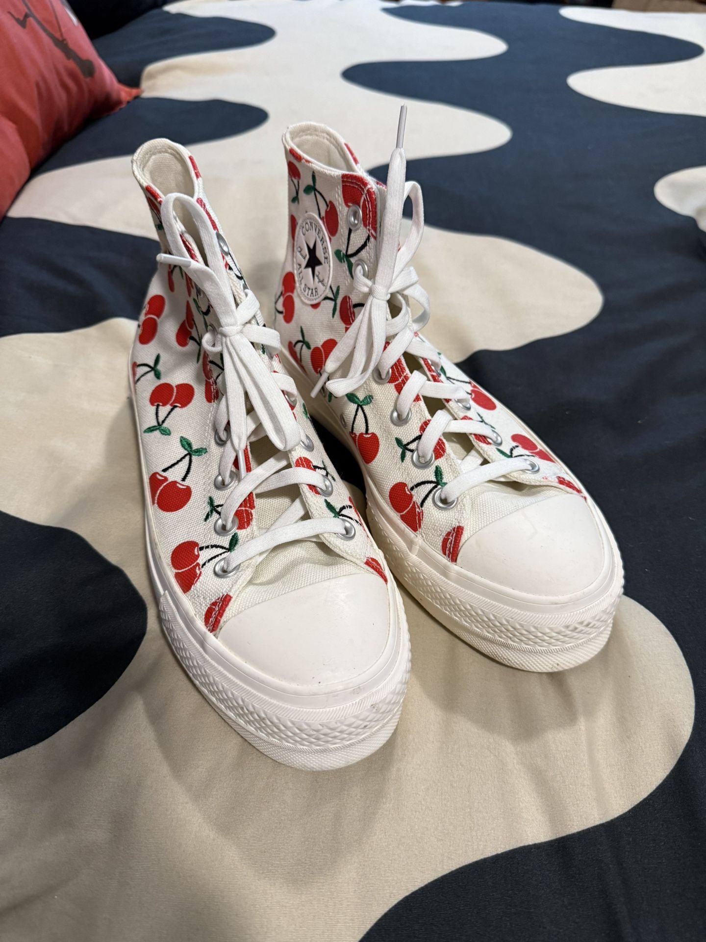 Women’s Converse All Stars Cherry Print Size 9