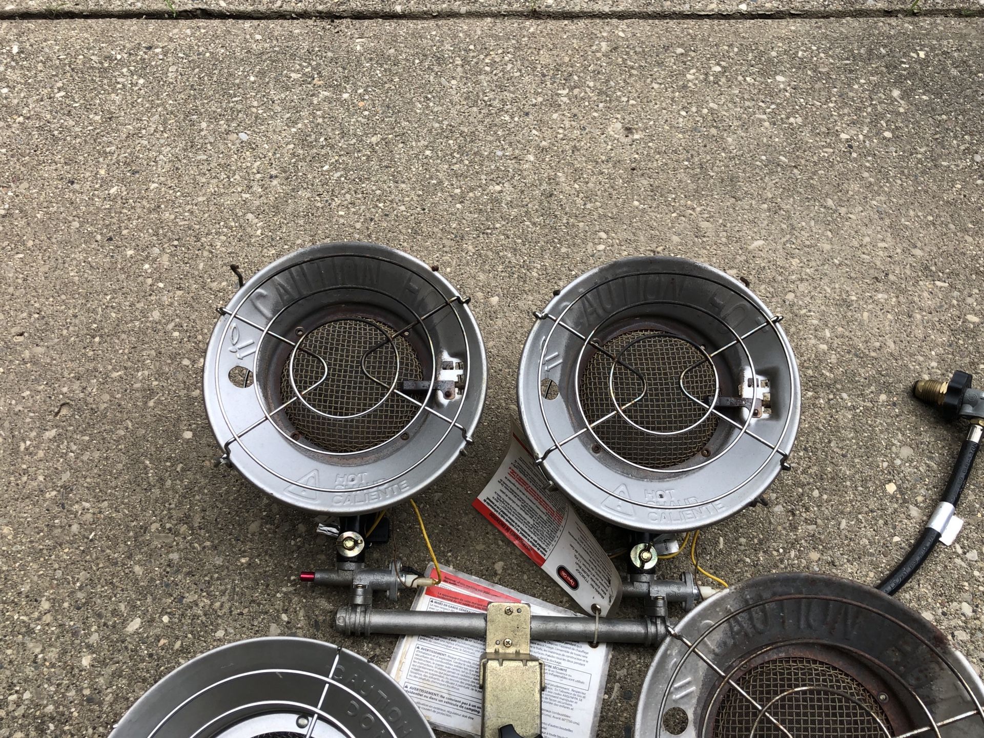 3 DUAL HEAD & 1 SINGLE HEAD TANK TOP PROPANE HEATERS, OVER 200 IN