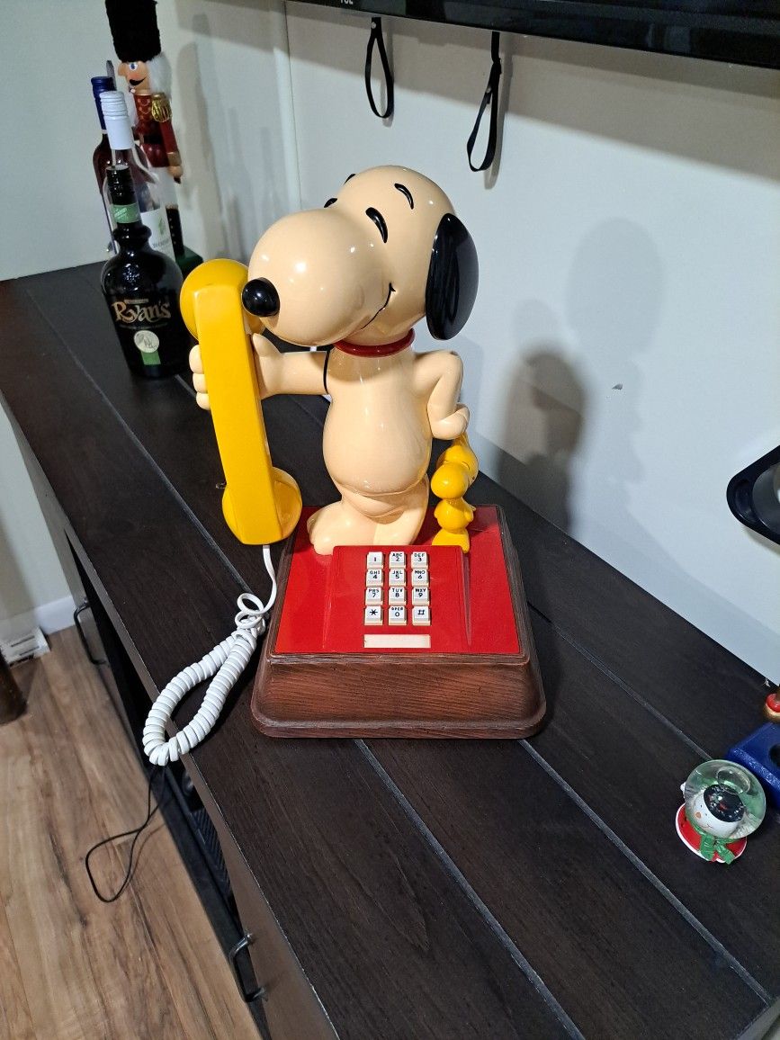 Snoopy Phone