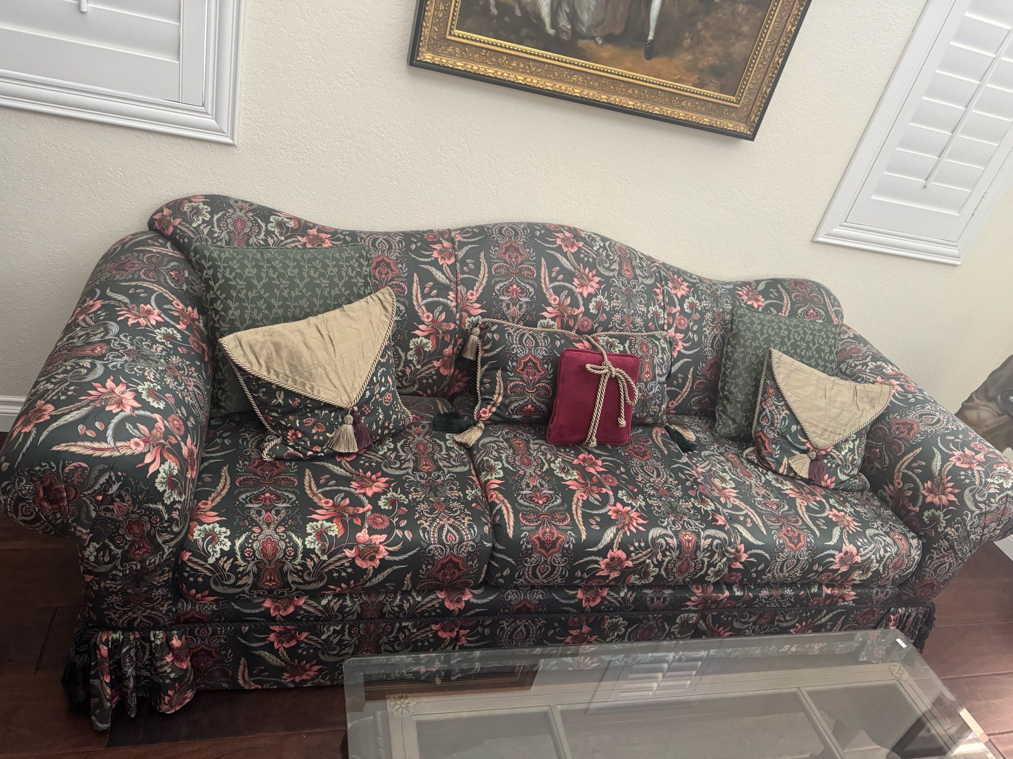 Vintage Green Floral Sofa Couch With Pillows