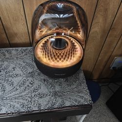 Harmon Kardon Aura Studio 4 Bluetooth Speaker Like New 