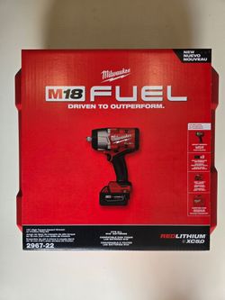 Milwaukee M18 Fuel 1/2 Impact Wrench With 2 Batteries and Charger