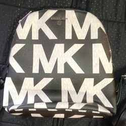 MICHAEL KORS BACKPACK/PURSE!!