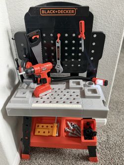Toddler Tool Workbench