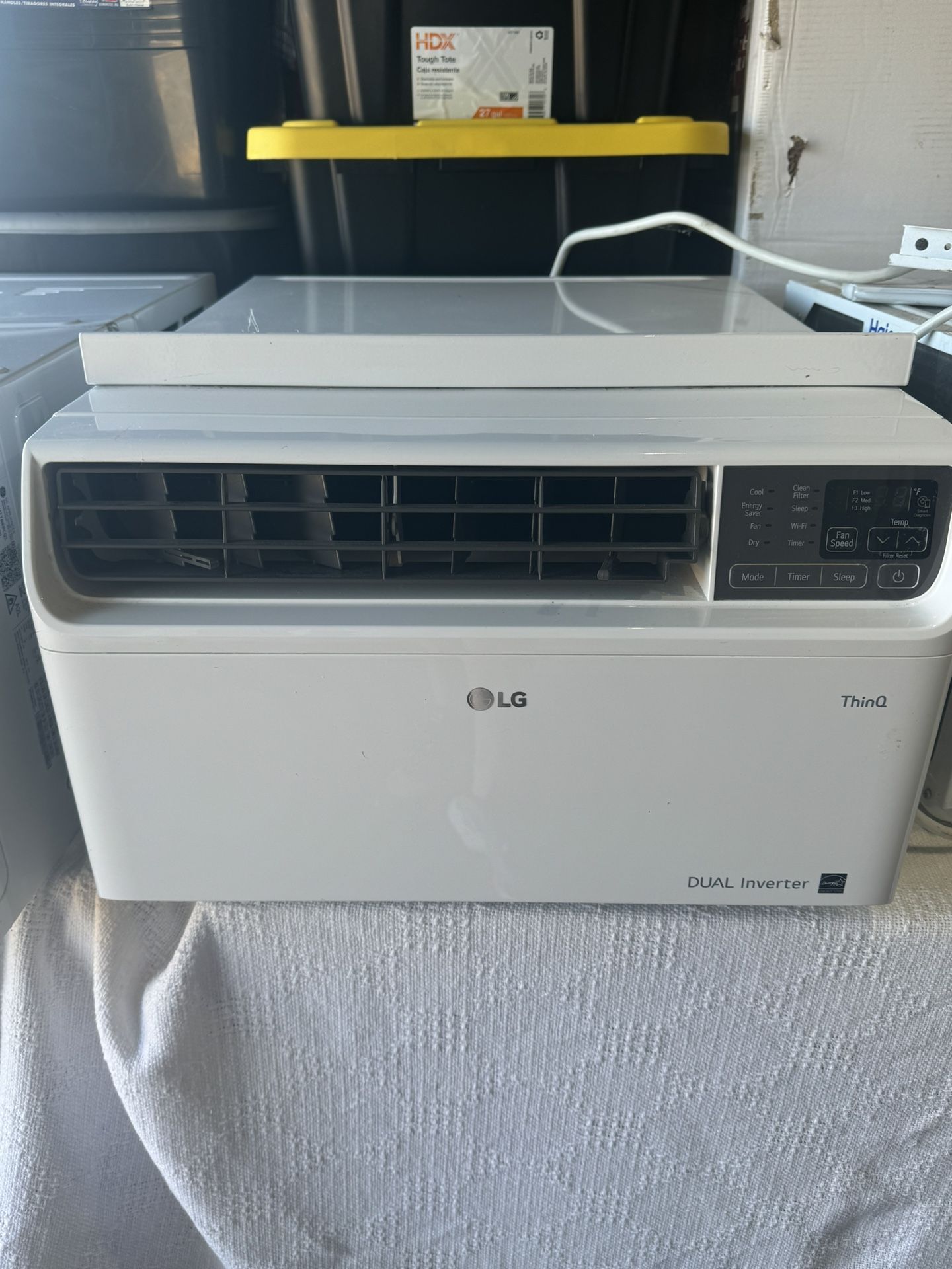 LG 9,500 BTU DUAL Inverter Smart Wi-Fi Enabled Window Air Conditioner