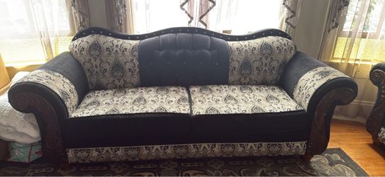 Free couch set