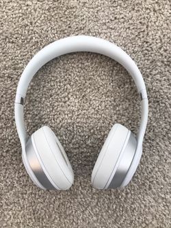 Beats Solo On-Ear Headphones (Wired)