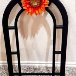 30in Wall Leaning Outdoor Block Frame with Sunflower 17in x 30in
