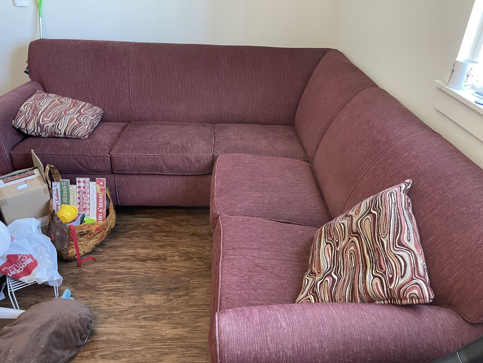 Flexsteel Home Furnishings Sectional Couch