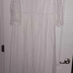 Womens Size 22 White Lacey Bridal Dress 