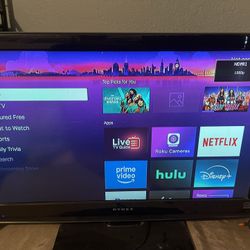 35” Tv With Plugin Roku 