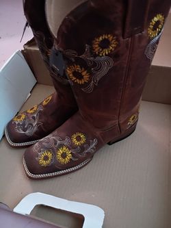 Sunflower boots