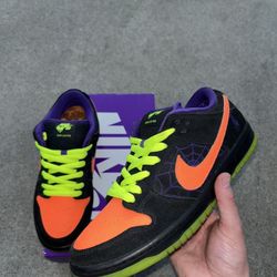 NIKE SB DUNK LOW PRO - NIGHT OF MISCHIEF 