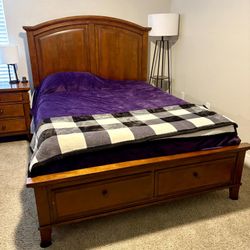 Matching Bedroom set  ForQueen Size Bed)