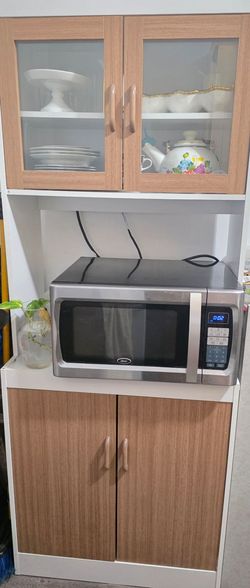 Kitchen Cabinet
