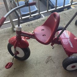 Radio Flyer Deluxe Steer & Stroll Kids Tricycle