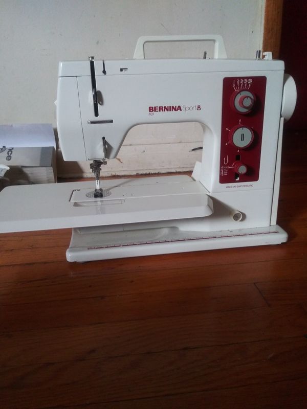 VINTAGE Bernina Sport 801 Sewing Machine for Sale in Staten Island, NY