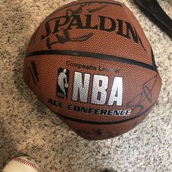 Los Angeles clippers Autographed Ball