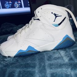 Jordan 6s Size 5.5y