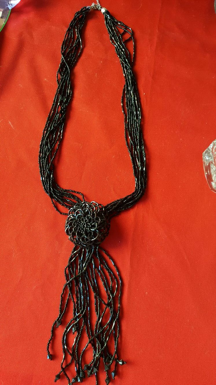 Collares a 10 cada uno