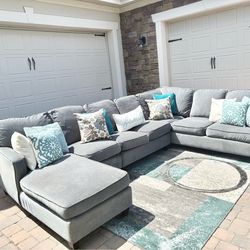 Stylish oversized Sectional Sofa