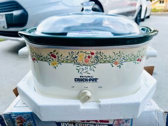 Crock pot slow cooker like new condition
