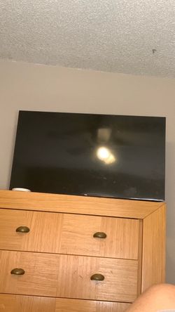 43 inch TCL Flat Screen TV google TV