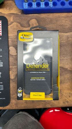 Otter box Defender case iPhone