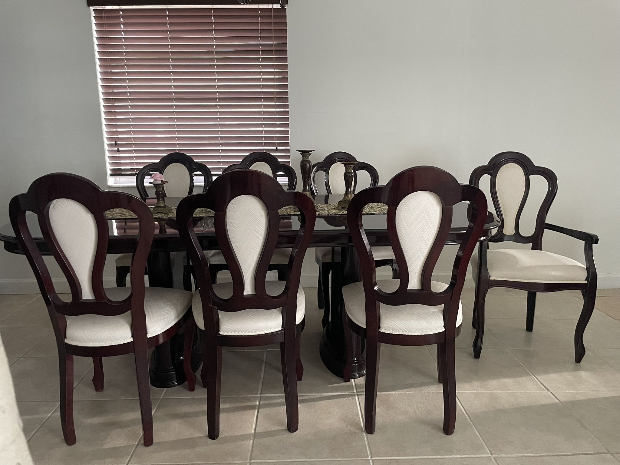 8 Pc Dining Set With Armoire / Curio