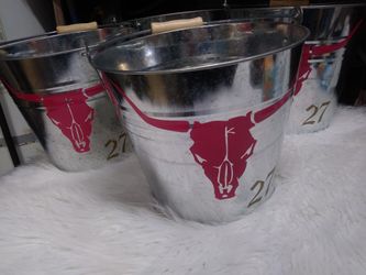 Customized buckets