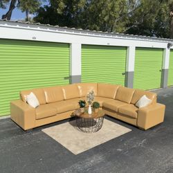 Leather Peanut Butter Corner Sectional Couch/Sofa - Delivery Available 🚚