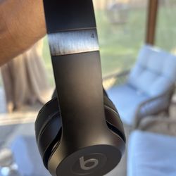 Beats Solo 4
