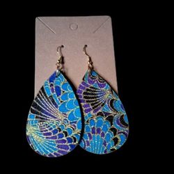 Beautful blue design droppp earrings