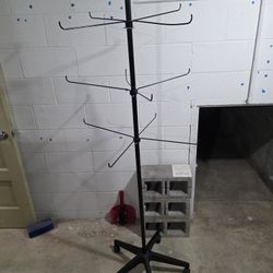 Metal Hanger Stand
