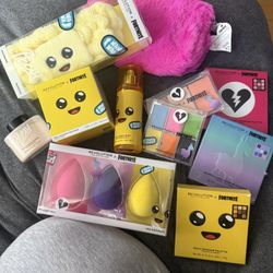 Fortnite x Revolution Makeup Bundle – Limited Edition Set