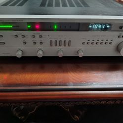 Harmon/Kardon 680i Amp (Read description)