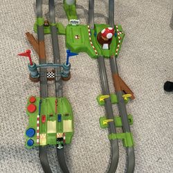 Mario Kart hotwheels Track