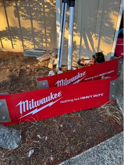Milwaukee signs