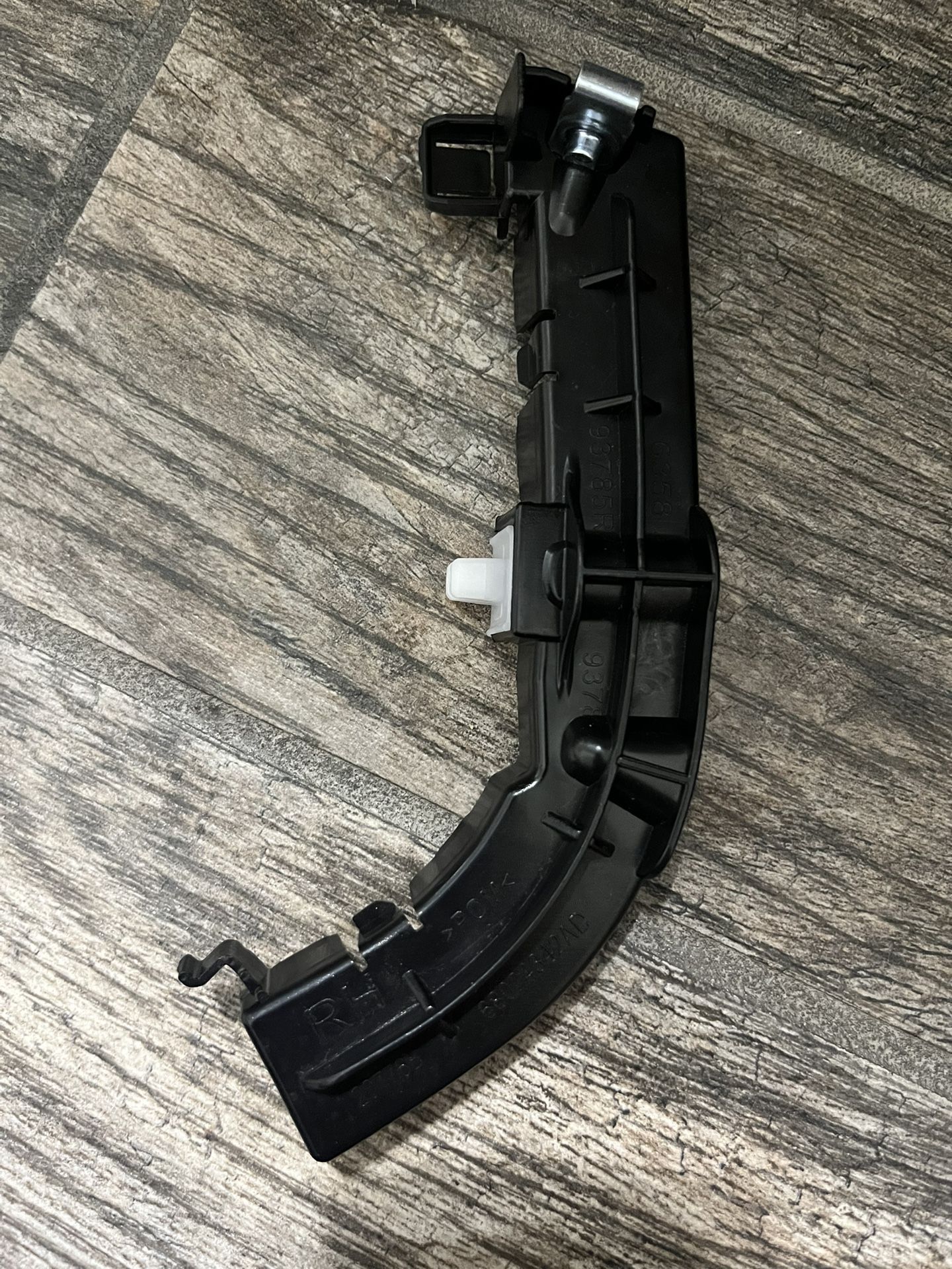 Dodge Challenger Passenger Front Bumper Mounting Bracket