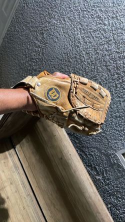 12 inches Wilson Ron Guidry pro style baseball glove.