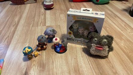 Figurine bundle