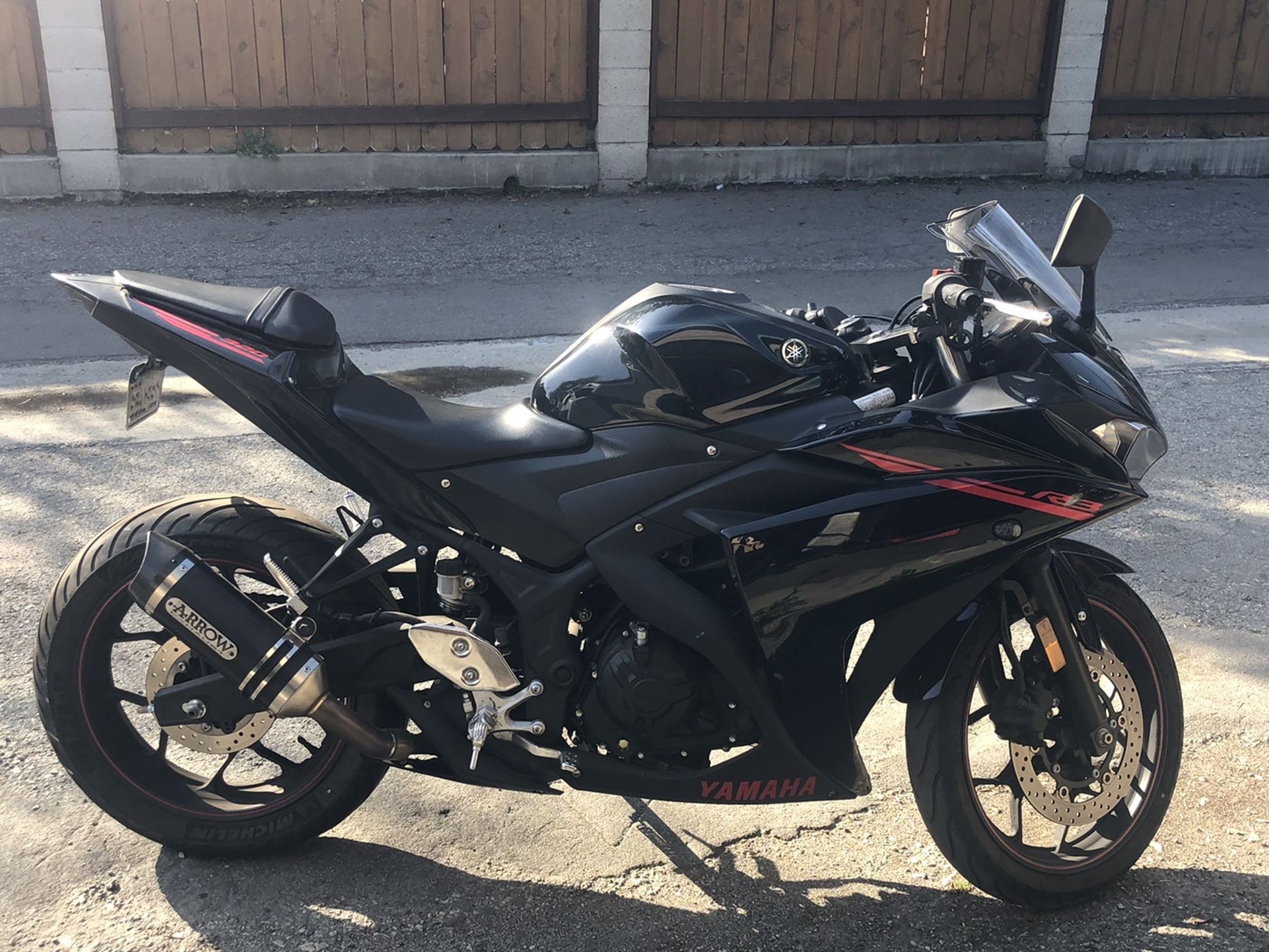 15’ Yamaha R3