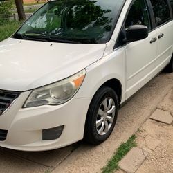 Volkswagen Routan