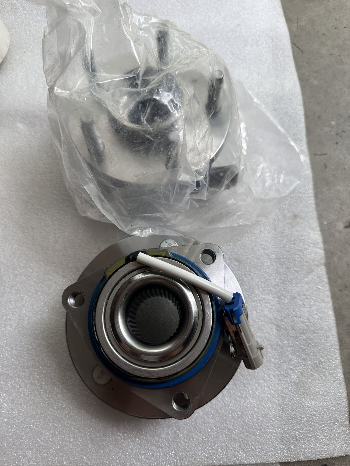 Front Wheel Bearing Hub Assembly Fit for impala, lesabre, lacrosse, rendezvous, grand prix, 5 Lugs with Nut W/ABS Set of 2