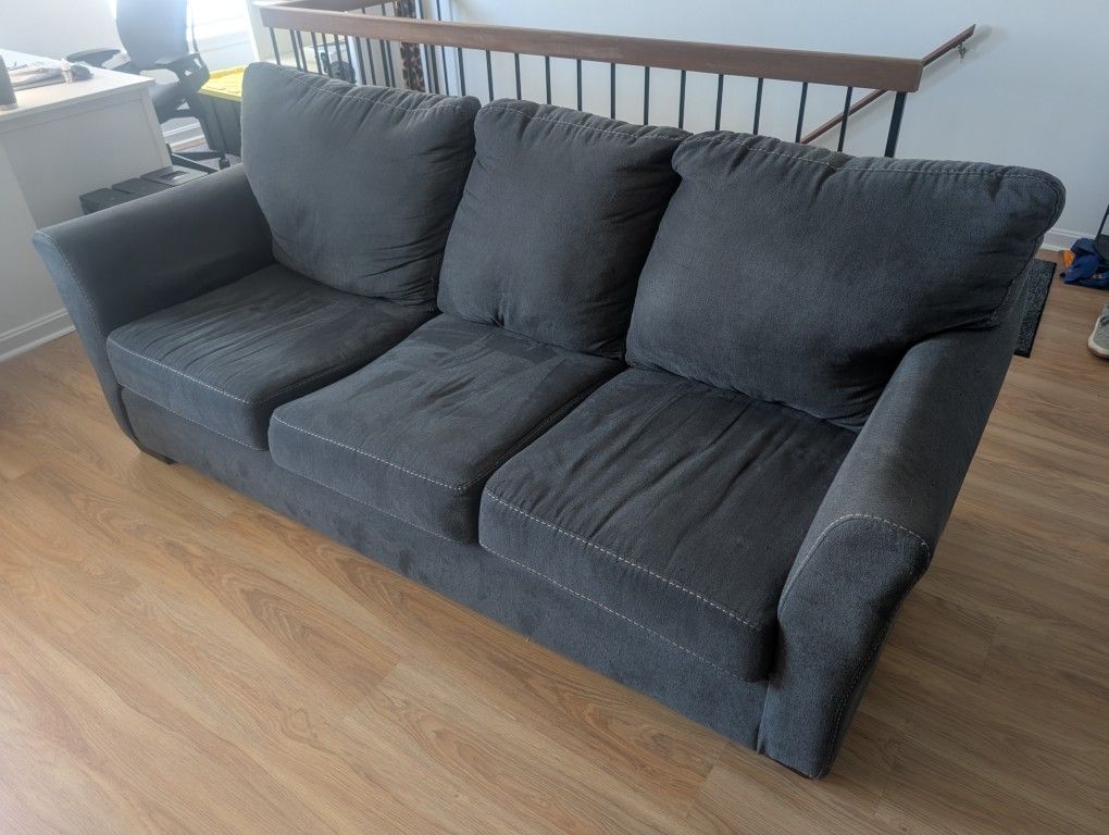 Free Couch Set, Good Condition, No Stains Or Smells
