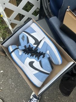 University Blue Jordan 1