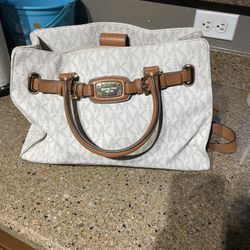 Michael Kors Purse 